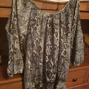 Snake print cold shoulder top blouse xs